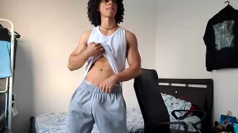 Hi Im Weller Check my Bio  online show from 03-16-26, 10:58