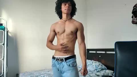 Hi Im Weller Check my Bio  online show from 04-16-26, 09:39