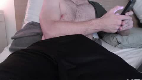Snapshot of someone007980 chatting on 06-11-26, 03:10 Someone007980 online show from 06-11-26, 03:10