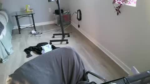 Snapshot of somerandom1109 chatting on 09-16-25, 10:11 somerandom1109 online show from 09-16-25, 10:11