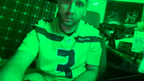 Snapshot of son_e_blacc chatting on 01-25-25, 01:54 Soni online show from 01-25-25, 01:54