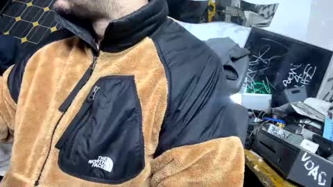 Snapshot of son_e_blacc chatting on 02-10-25, 03:21 Soni online show from 02-10-25, 03:21
