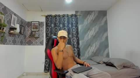 Snapshot of son_hades chatting on 05-22-26, 04:34 son_hades online show from 05-22-26, 04:34