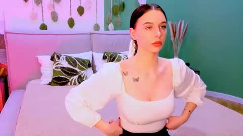 Snapshot of sonataray chatting on 02-02-26, 03:11 Catherine online show from 02-02-26, 03:11