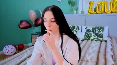 Snapshot of sonataray chatting on 02-13-26, 03:30 Catherine online show from 02-13-26, 03:30