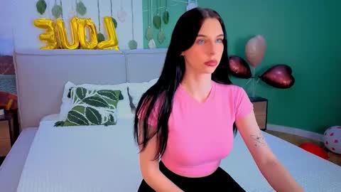 Snapshot of sonataray chatting on 02-15-26, 02:47 Catherine online show from 02-15-26, 02:47