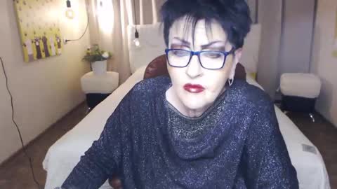 Snapshot of sondrariddle chatting on 05-05-26, 06:49 sondrariddle online show from 05-05-26, 06:49