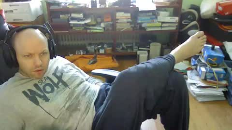 Tom online show from 02-27-25, 08:28