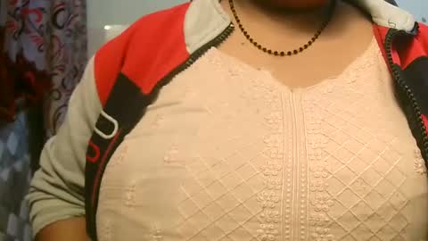 Snapshot of soni88888 chatting on 12-08-24, 02:52 soni88888 online show from 12-08-24, 02:52