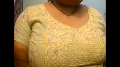 Snapshot of soni88888 chatting on 12-13-24, 05:16 soni88888 online show from 12-13-24, 05:16