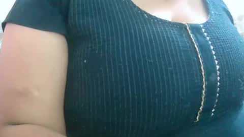 Snapshot of soni88888 chatting on 12-30-24, 05:04 soni88888 online show from 12-30-24, 05:04