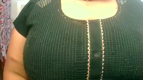 Snapshot of soni88888 chatting on 01-28-25, 11:28 soni88888 online show from 01-28-25, 11:28