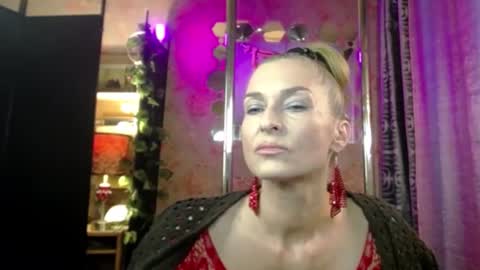 Sonia online show from 05-18-26, 01:50