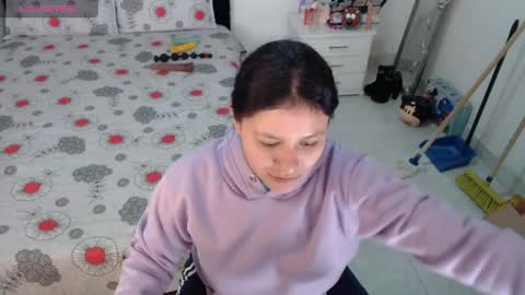Snapshot of soniafuckboobs chatting on 04-01-26, 01:41 soniafuckboobs online show from 04-01-26, 01:41