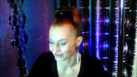 Snapshot of soniakiss4 chatting on 01-15-26, 02:43 Sonia online show from 01-15-26, 02:43