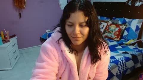 sonialatin69 online show from 12-21-24, 08:07