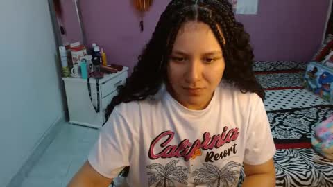 sonialatin69 online show from 12-30-24, 04:29