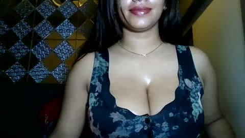 Snapshot of soniashifali4u chatting on 12-18-25, 05:24 soniyashifali4u online show from 12-18-25, 05:24