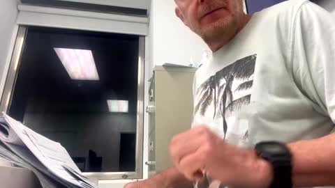 Max Banana online show from 03-06-25, 11:14