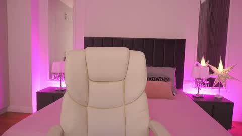 Snapshot of sonnykage chatting on 12-18-25, 09:43 sonnykage online show from 12-18-25, 09:43