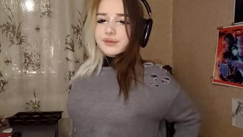 Snapshot of sonwosick chatting on 02-24-26, 05:33 Mila online show from 02-24-26, 05:33