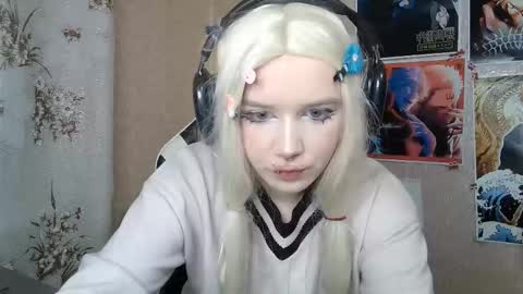 Mila online show from 03-22-26, 05:05