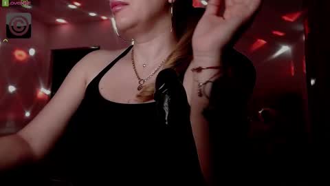 Snapshot of sonyadevon chatting on 02-26-25, 05:09 Sonia online show from 02-26-25, 05:09