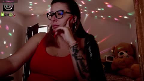 Snapshot of sonyadevon chatting on 10-13-25, 06:57 Sonia online show from 10-13-25, 06:57