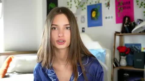 Snapshot of sonyaericsson chatting on 06-19-26, 07:34 Eva 3 online show from 06-19-26, 07:34