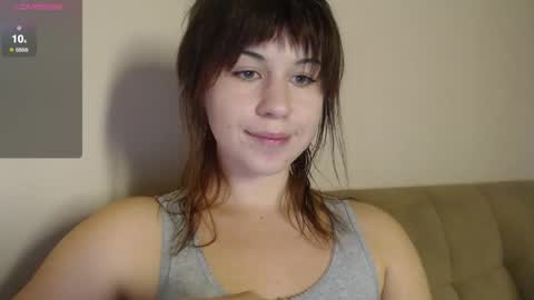 Snapshot of sonyangel chatting on 05-09-26, 04:56 Sony online show from 05-09-26, 04:56