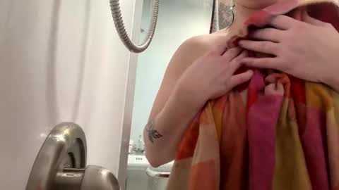 soohott123 online show from 01-11-26, 03:44