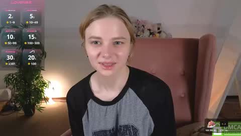 Snapshot of sookonstellita chatting on 05-19-26, 01:56 Litta online show from 05-19-26, 01:56