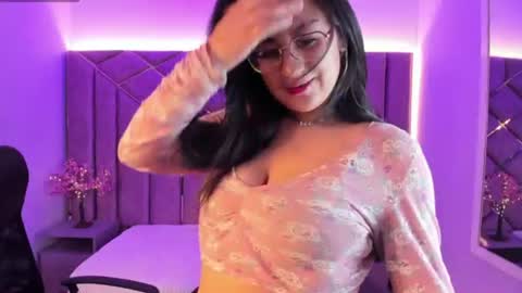 Snapshot of sophi_hardd chatting on 06-13-26, 05:44 sophi_hardd online show from 06-13-26, 05:44