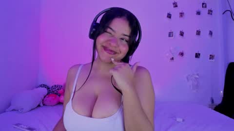 Sofia online show from 01-11-26, 01:38