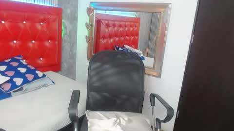 sophia__sweet1 online show from 11-30-25, 12:58