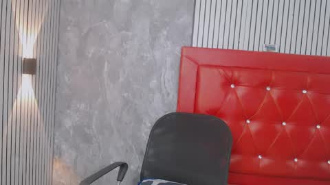 sophia__sweet1 online show from 05-13-26, 08:38