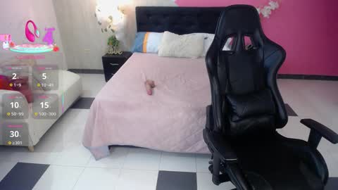 Snapshot of sophia_brunette21 chatting on 09-26-25, 01:04 sophia_brunette21 online show from 09-26-25, 01:04