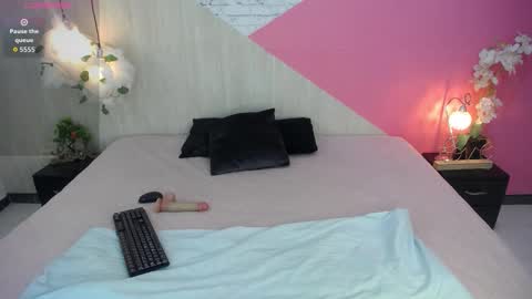 Snapshot of sophia_brunette21 chatting on 11-20-25, 11:21 sophia_brunette21 online show from 11-20-25, 11:21