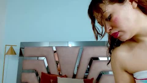 Sophia  online show from 01-14-25, 01:04