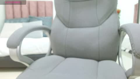 Sophia  online show from 04-18-26, 09:04