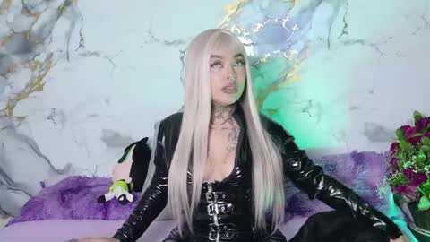 sophia online show from 02-25-26, 04:22