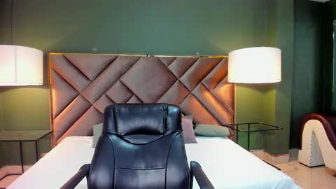 Sofia online show from 02-24-26, 01:31