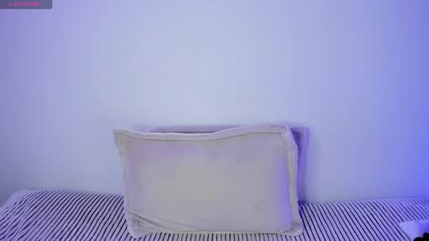 Snapshot of sophia_lov chatting on 02-05-25, 08:14 Sophia online show from 02-05-25, 08:14