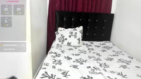 sophia_moons_ online show from 03-10-26, 12:04