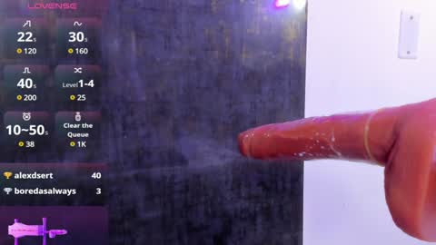 Snapshot of sophia_vivas chatting on 02-08-25, 09:36 SHOPIA online show from 02-08-25, 09:36