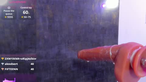 Snapshot of sophia_vivas chatting on 02-09-25, 12:39 SHOPIA online show from 02-09-25, 12:39