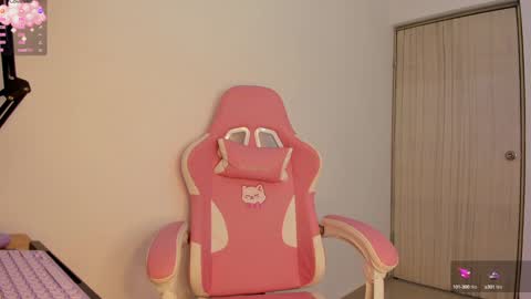 Michelle online show from 01-20-25, 03:28