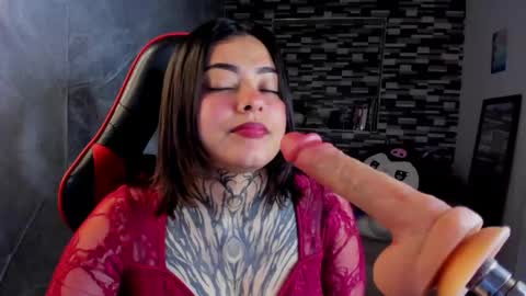 Snapshot of sophiaa_cherry chatting on 05-16-26, 08:07 Sophia online show from 05-16-26, 08:07
