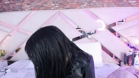 Sophia Paris online show from 10-12-25, 02:54