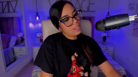 Sophie Hill  online show from 11-03-25, 07:59